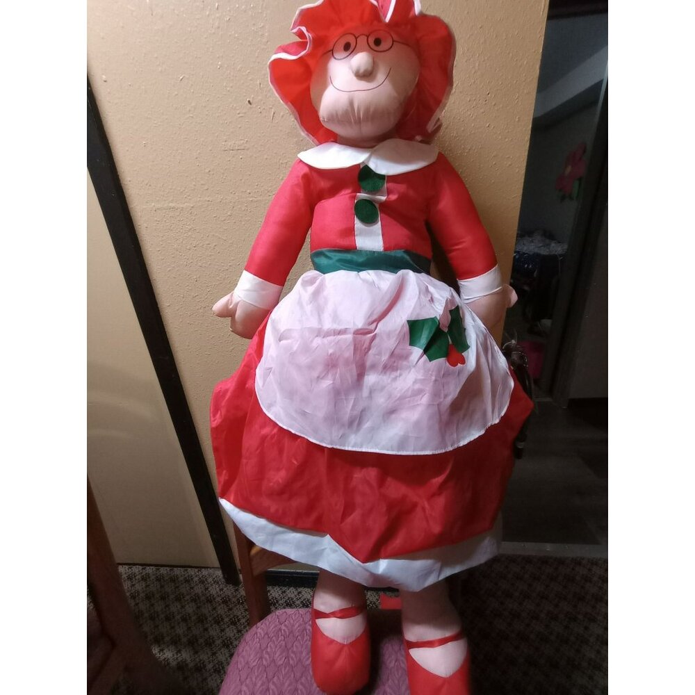 NOS 42 in collections etc Miss Santa Claus Christmas collectiblescloth plush